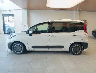 TOYOTA SIENTA 2023 Image 12