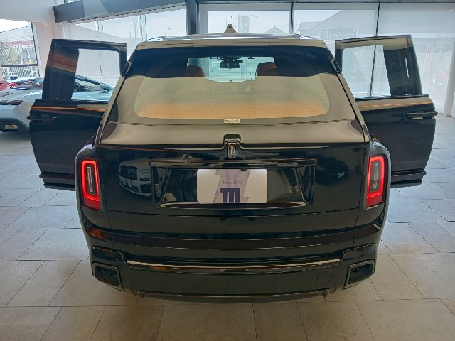 ROLLS ROYCE CULLINAN 2025 Image 19