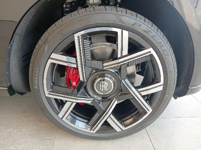 ROLLS ROYCE CULLINAN 2025 Image 24