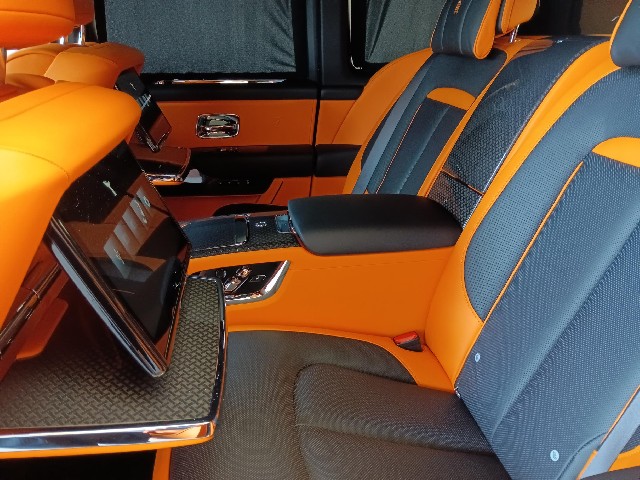 ROLLS ROYCE CULLINAN 2025 Image 35