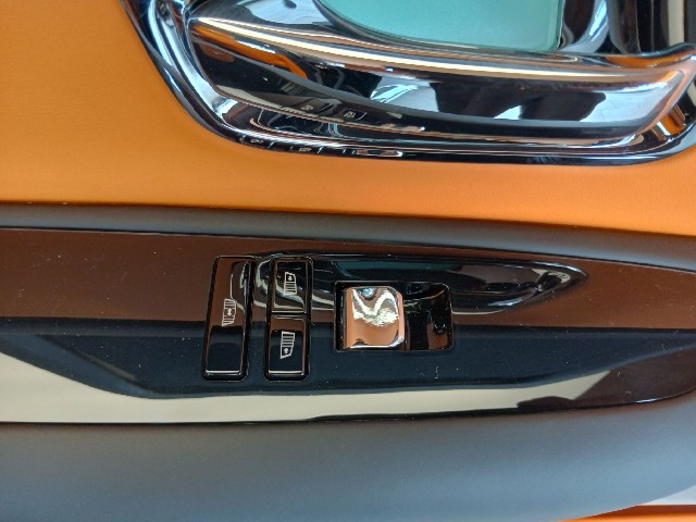 ROLLS ROYCE CULLINAN 2025 Image 37