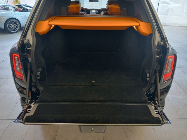 ROLLS ROYCE CULLINAN 2025 Image 40
