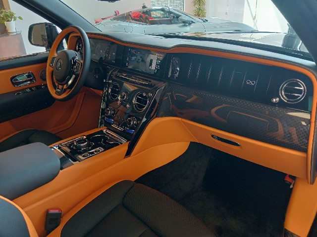 ROLLS ROYCE CULLINAN 2025 Image 43