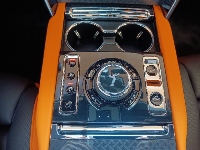 ROLLS ROYCE CULLINAN 2025 Image 65