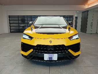 LAMBORGHINI URUS 2025 Image 2