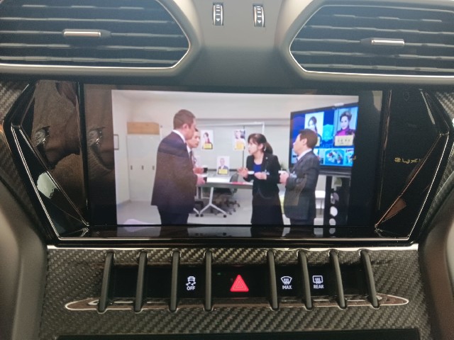 LAMBORGHINI URUS 2025 Image 35