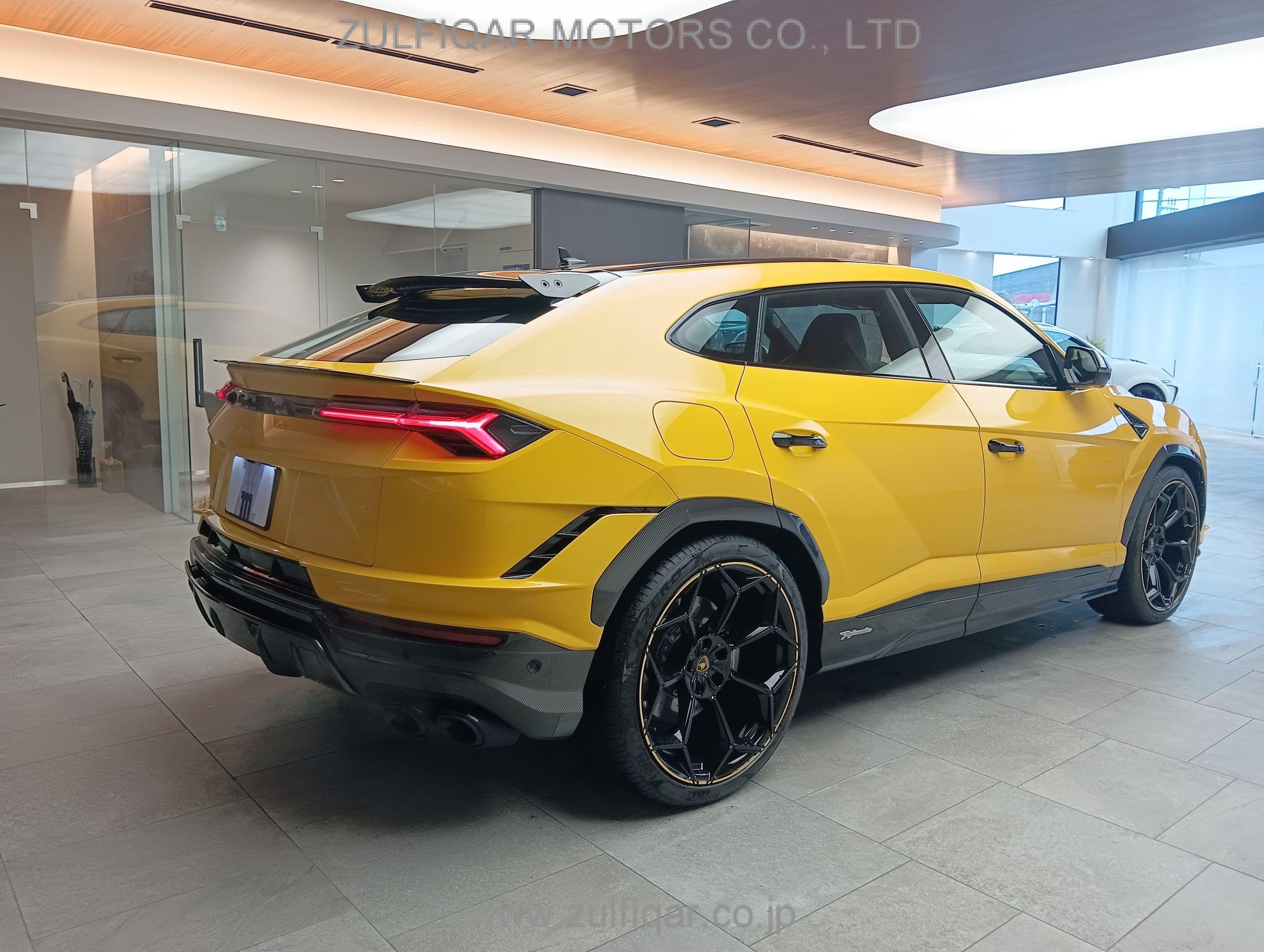 LAMBORGHINI URUS 2025 Image 5