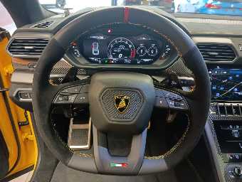 LAMBORGHINI URUS 2025 Image 36