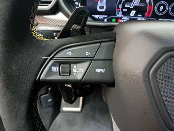 LAMBORGHINI URUS 2025 Image 37
