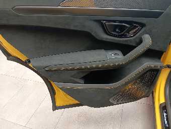 LAMBORGHINI URUS 2025 Image 42