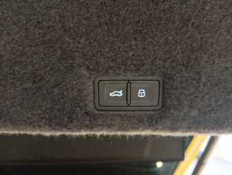 LAMBORGHINI URUS 2025 Image 44