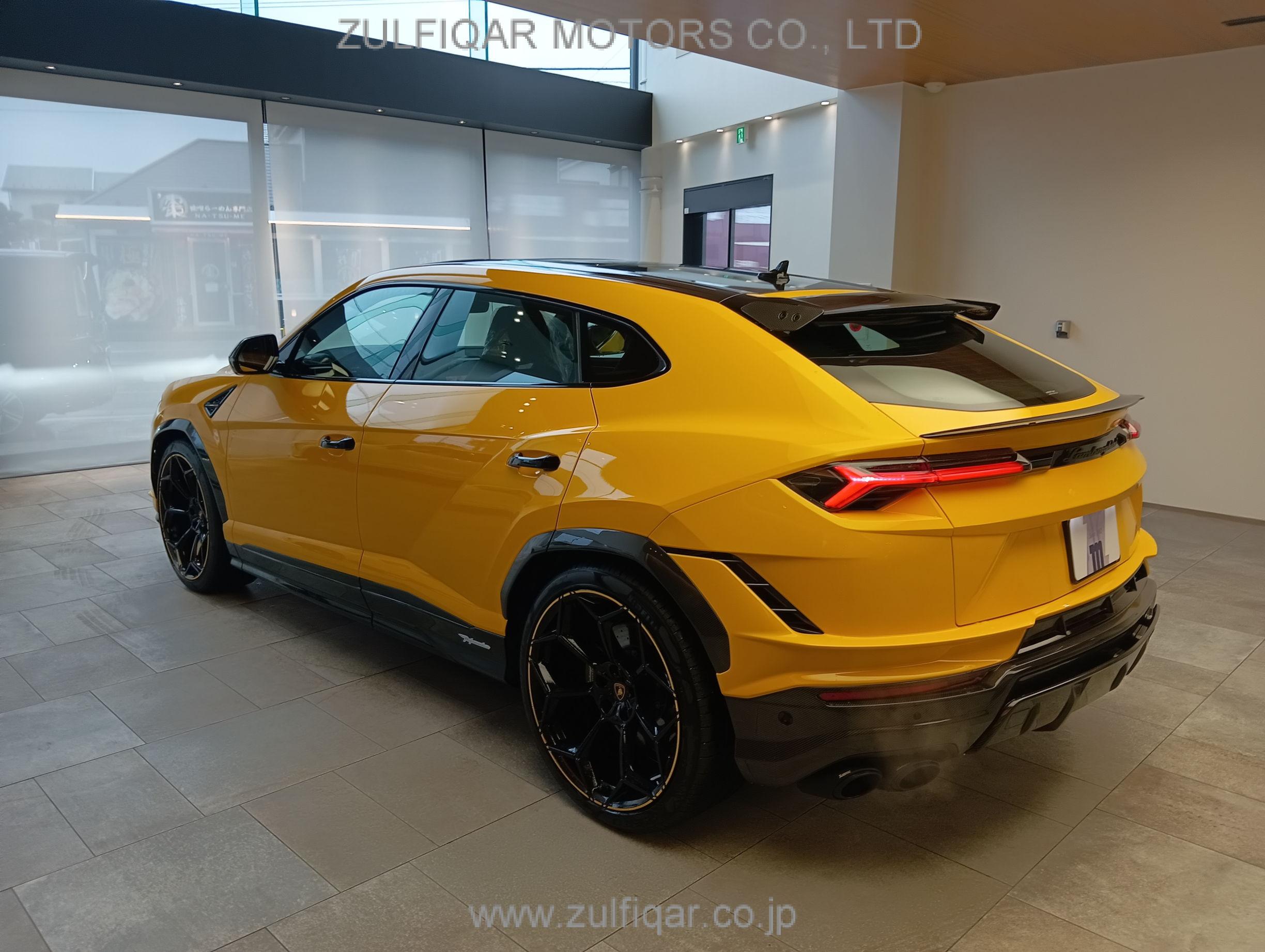 LAMBORGHINI URUS 2025 Image 6