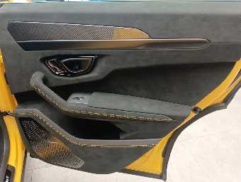 LAMBORGHINI URUS 2025 Image 46