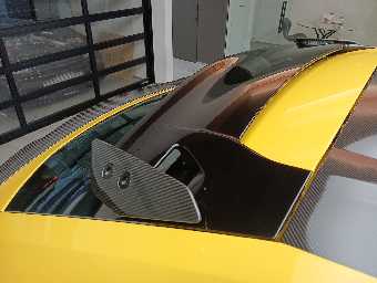 LAMBORGHINI URUS 2025 Image 9