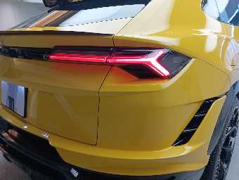 LAMBORGHINI URUS 2025 Image 10