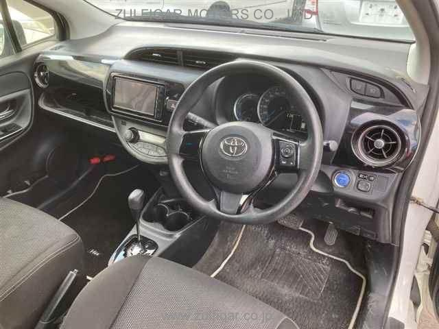 TOYOTA VITZ 2019 Image 3