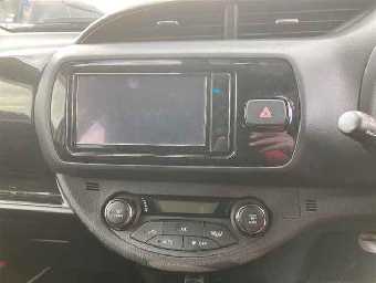 TOYOTA VITZ 2019 Image 6