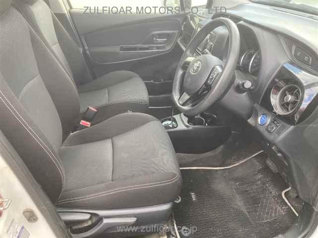 TOYOTA VITZ 2019 Image 7