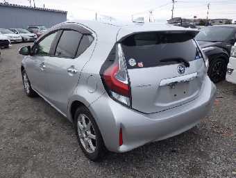 TOYOTA AQUA 2017 Image 4