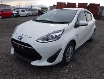 TOYOTA AQUA 2017 Image 1
