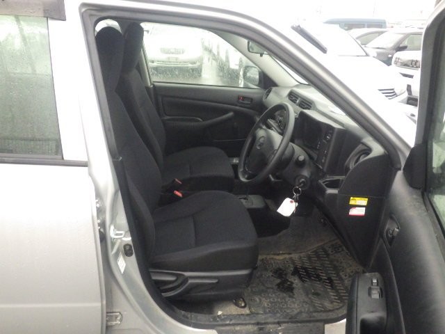 TOYOTA SUCCEED 2020 Image 22