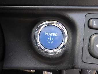 TOYOTA AQUA 2017 Image 7
