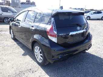 TOYOTA AQUA 2017 Image 4