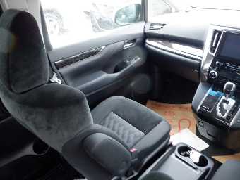 TOYOTA ALPHARD 2020 Image 23