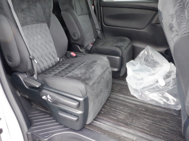 TOYOTA ALPHARD 2020 Image 30