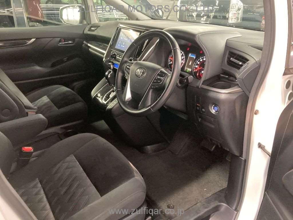 TOYOTA ALPHARD 2020 Image 5