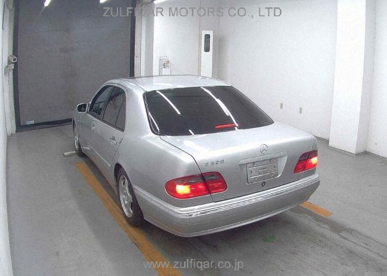 MERCEDES BENZ E CLASS 2001 Image 2