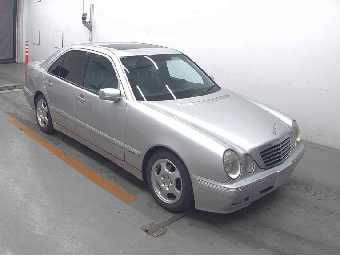 MERCEDES BENZ E CLASS 2001 Image 3