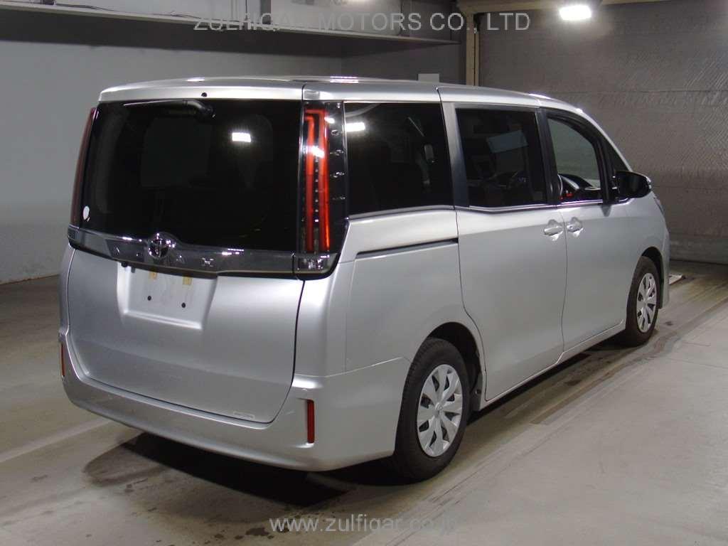 TOYOTA NOAH 2021 Image 2