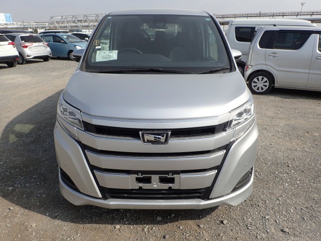 TOYOTA NOAH 2021 Image 21