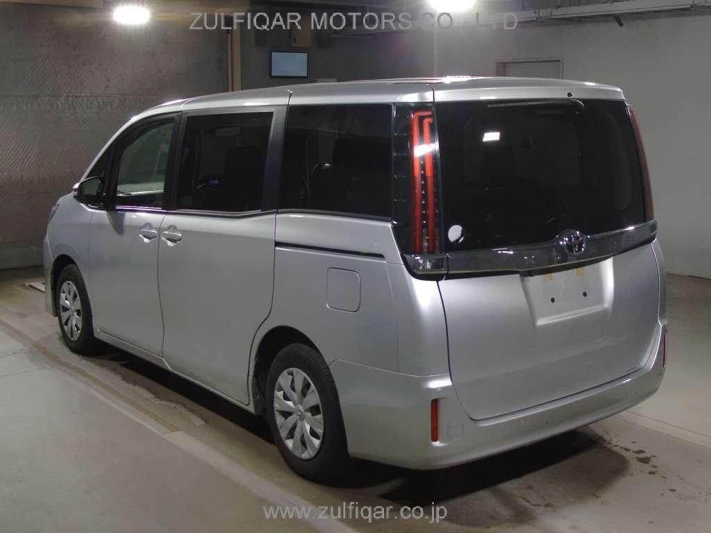 TOYOTA NOAH 2021 Image 4