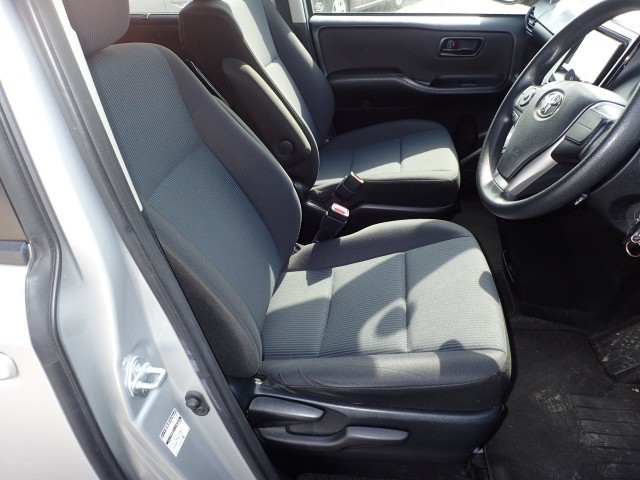 TOYOTA NOAH 2021 Image 40