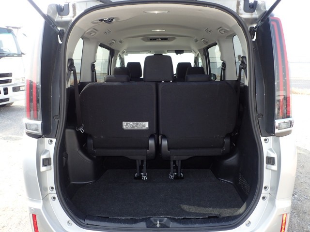 TOYOTA NOAH 2021 Image 44