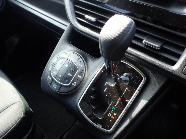 TOYOTA NOAH 2021 Image 52