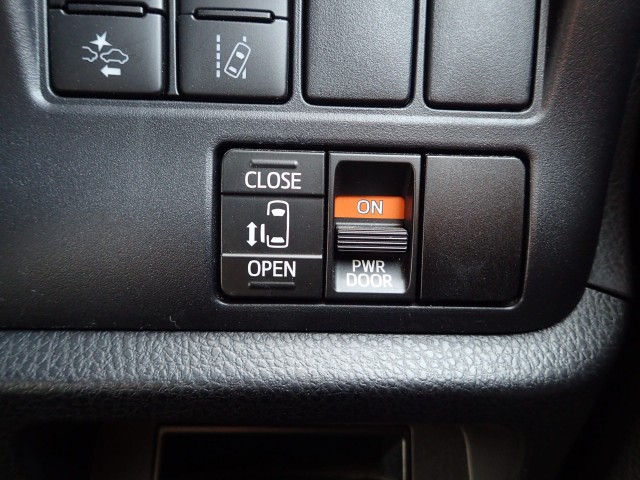 TOYOTA NOAH 2021 Image 54