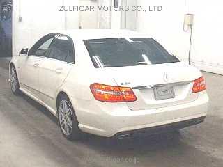 MERCEDES BENZ E CLASS 2011 Image 2