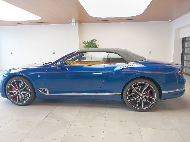 BENTLEY CONTINENTAL 2019 Image 21