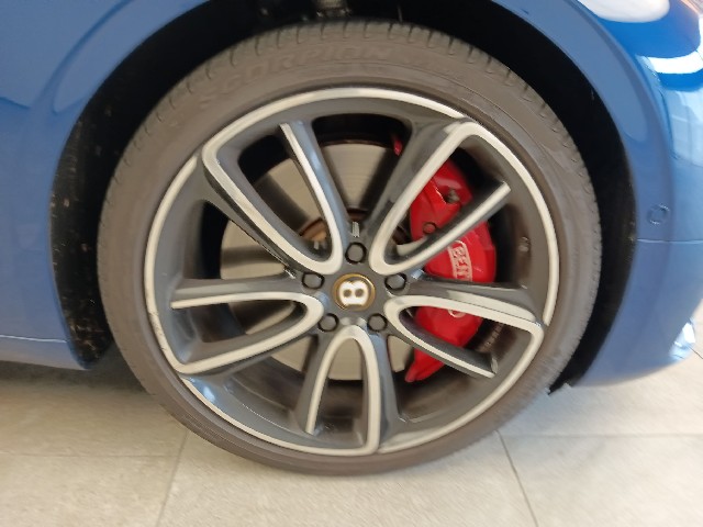 BENTLEY CONTINENTAL 2019 Image 26