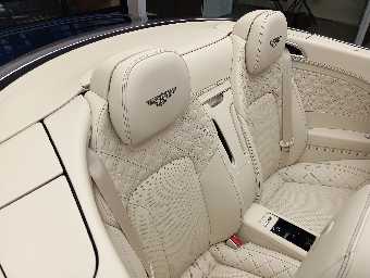 BENTLEY CONTINENTAL 2019 Image 30