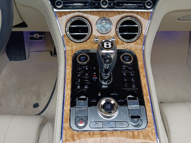 BENTLEY CONTINENTAL 2019 Image 49