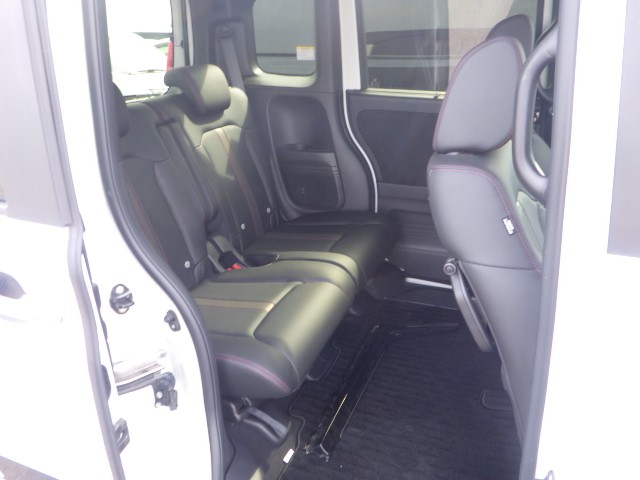 HONDA N-BOX CUSTOM 2021 Image 23