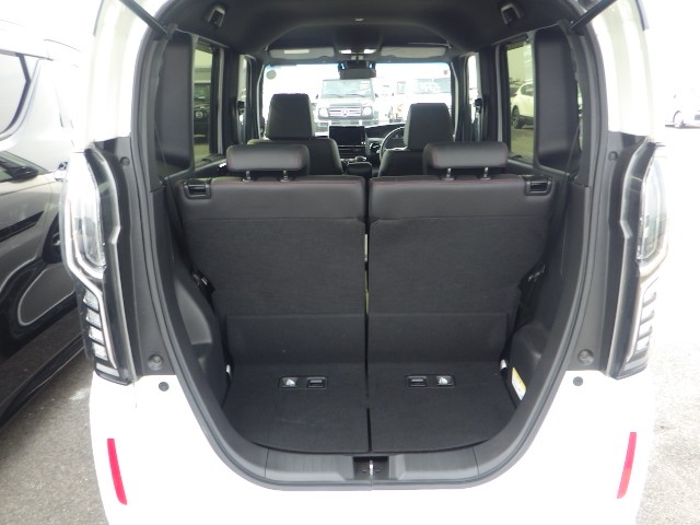 HONDA N-BOX CUSTOM 2021 Image 24