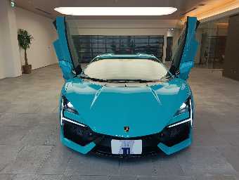 LAMBORGHINI REVUELTO 2024 Image 2