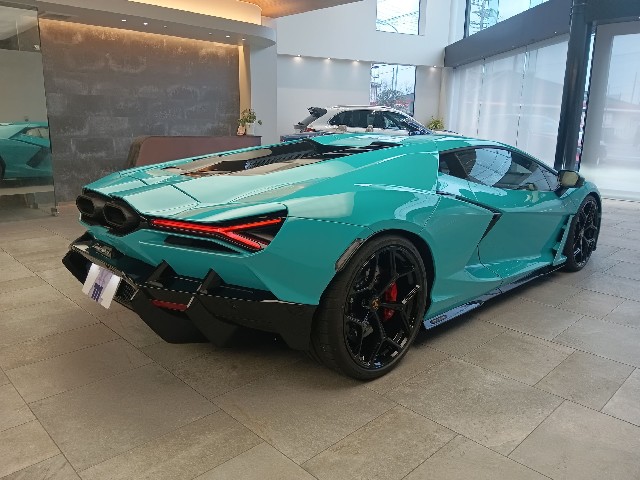 LAMBORGHINI REVUELTO 2024 Image 19