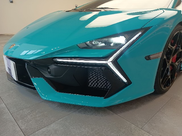 LAMBORGHINI REVUELTO 2024 Image 23
