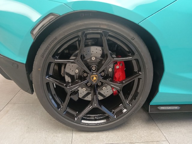 LAMBORGHINI REVUELTO 2024 Image 27